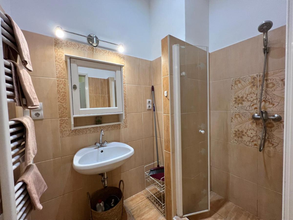 Old Town Apartment 塞格德 外观 照片